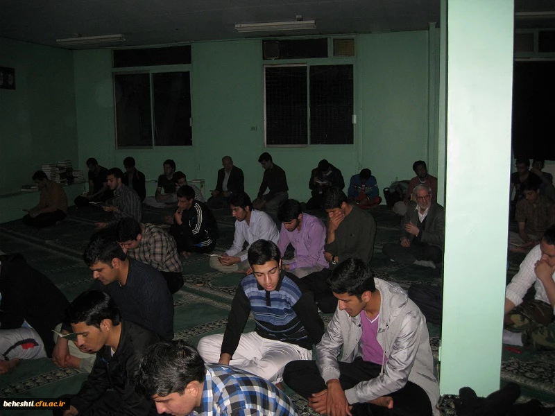 عکس: برگزاری مراسم پر فیض زیارت عاشورا در مرکز بهشتی