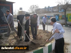 عکس:گلکاری کارمندان ،اساتید، ودانشجویان شهید بهشتی تهران
