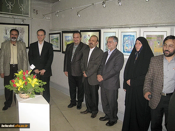 عکس:دکترمهرمحمدی در بازدید از آثار اساتید هنر مرکزآموزش عالی شهید بهشتی تهران 26