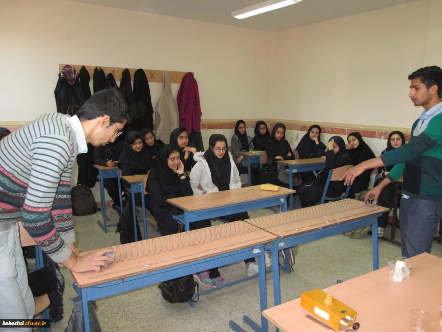 دکتر انصاری راد، اعلام کرد:

طرح جهاد علمی دانشجو معلمان مرکز آموزش عالی شهید بهشتی تهران در فیروزکوه 8