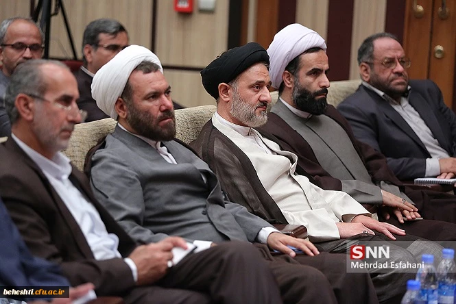 مراسم گرامیداشت هفته ی آموزش و روز معلم در مرکز آموزش عالی شهید بهشتی دانشگاه فرهنگیان استان تهران با حضور استاد رحیم پورازغدی