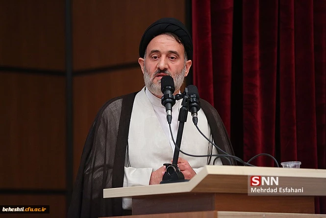 مراسم گرامیداشت هفته ی آموزش و روز معلم در مرکز آموزش عالی شهید بهشتی دانشگاه فرهنگیان استان تهران با حضور استاد رحیم پورازغدی