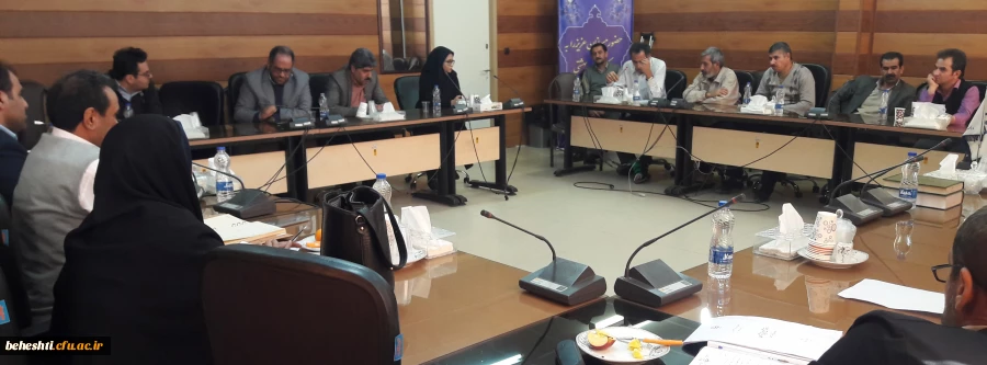 جلسه ی هماهنگی پرسنل مرکز برای برگزاری آزمون مهارت آموزان موضوع ماده 28