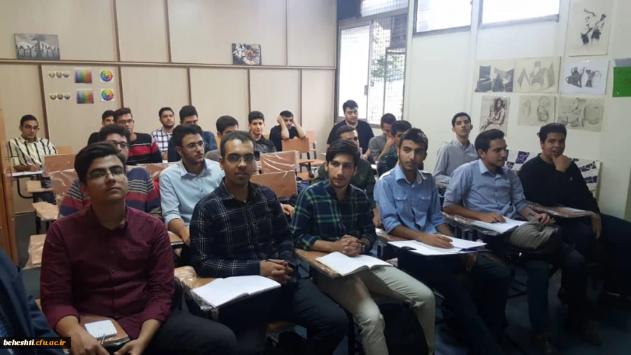 دوره ی آموزشی هلال احمر ویژه ی ورودیان 98 3