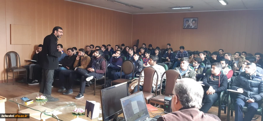 کلاس هتی توجیهی هسته ی گزینش 3