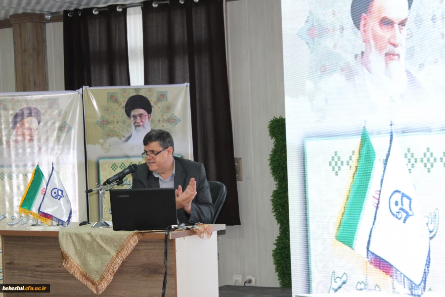 پاسداشت شهادت وعروج سردار بیقرار شهادت
 پاسداشت شهادت وعروج سردار بیقرار شهادت
سپهبد پاسدار شهید سلیمانی

 2