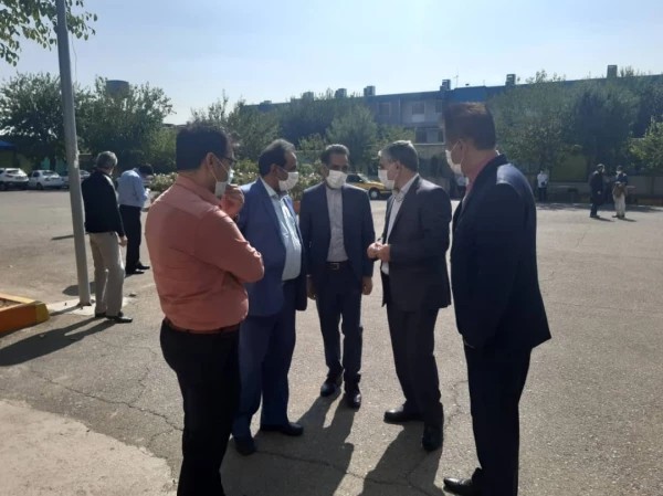 مصاحبه با دعوت ازداوطلبان پسر واجد شرایط آزمون سراسری ٩٩ 10