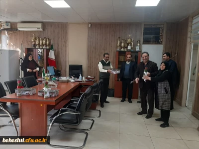 تجلیل و تقدیر از بانوان مرکز