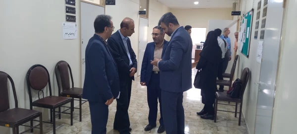 بازدید جناب آقای دکتر قاسم احمدی لاشکی از مراحل مصاحبه مهارت آموزان 2