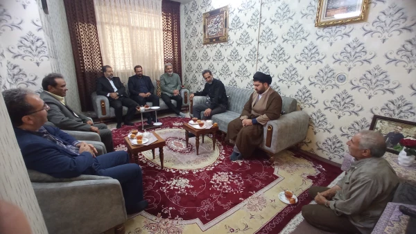 دیدار کارکنان مرکزشهید بهشتی از خانواده شهید یوسفی
 2