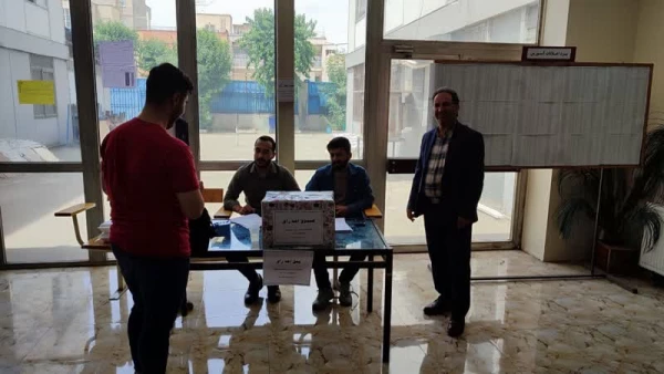 بازدید دکتر فتحی از فرآیند برگزاری انتخابات شورای صنفی-رفاهی
سال تحصیلی 1403-1402 ﻣﺮﮐﺰ ﺁﻣﻮﺯﺵ ﻋﺎﻟﯽ ﺷﻬﯿﺪ ﺑﻬﺸﺘﯽ تهران
 2