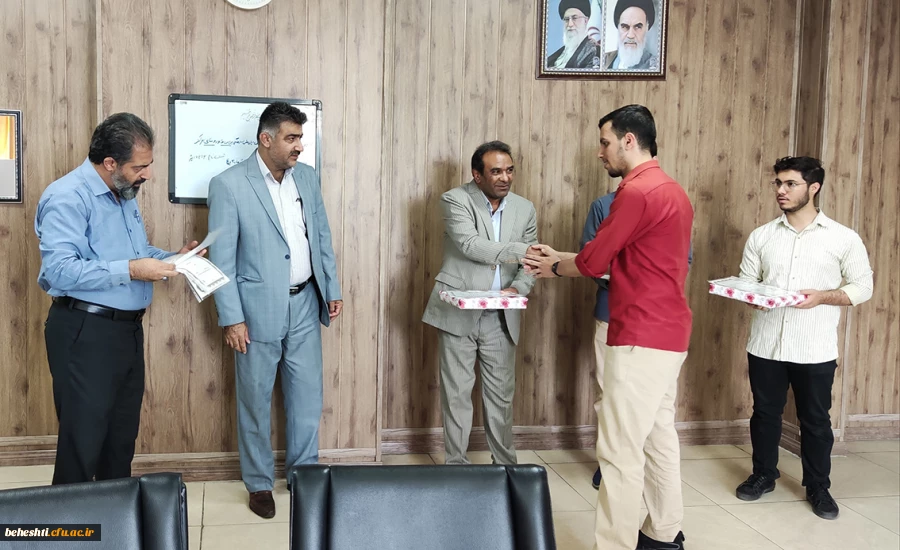 تقدیر از برگزیدگان مسابقات قرآنی ویژه ماره مبارک رمضان 3