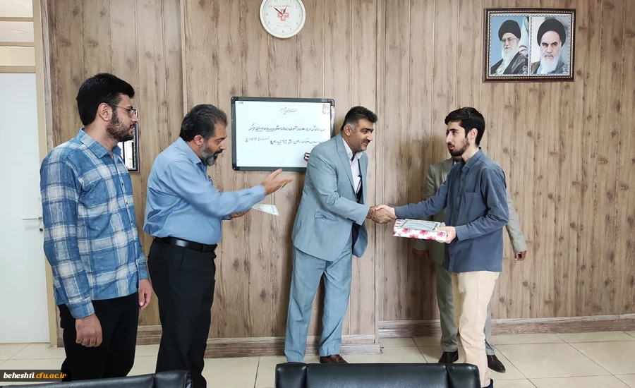 تقدیر از برگزیدگان مسابقات قرآنی ویژه ماره مبارک رمضان 4