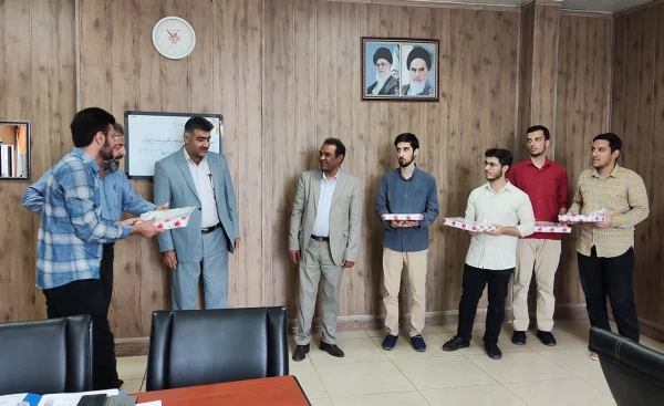 تقدیر از برگزیدگان مسابقات قرآنی ویژه ماره مبارک رمضان 3