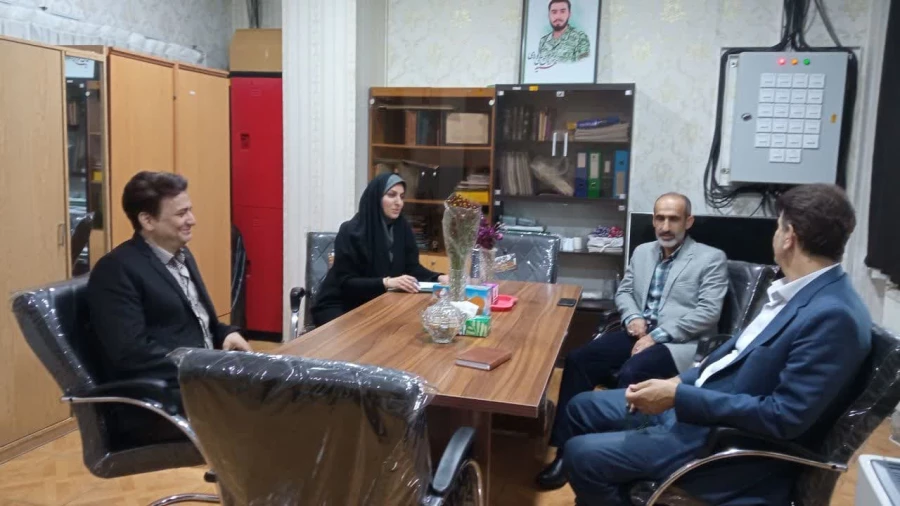 بازدید مدیر کل نظارت و ارزیابی و تضمین کیفیت به همراه مسئول نظارت 3