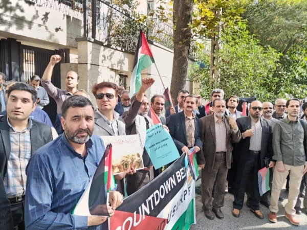 تجمع تعدادی از اساتید دانشگاه های تهران با سخنرانی و اعلام محکومیت جنایات رژیم غاصب صهیونیستی 3