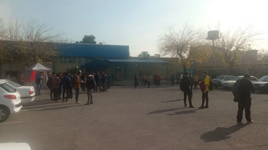 برپایی ایستگاه صلواتی به مناسبت ایام فاطمیه 2