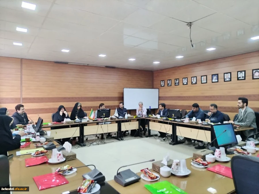 نشست تخصصی-توجیهی کارشناسان پژوهش پردیس ها و مراکز 2