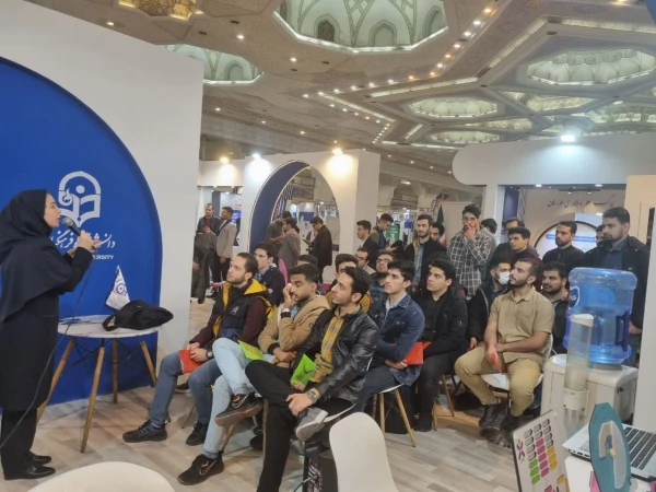 بازدید از غرفه دانشگاه فرهنگیان در نمایشگاه فن بازار 2