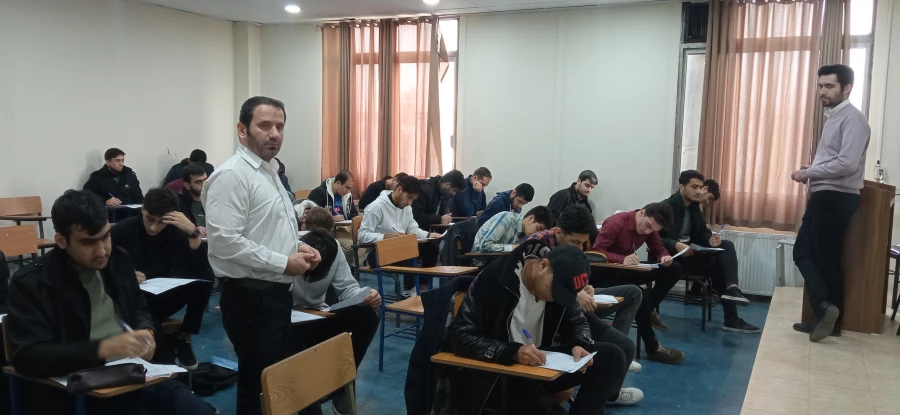 شروع امتحانات نیمسال اول تحصیلی 4021 3