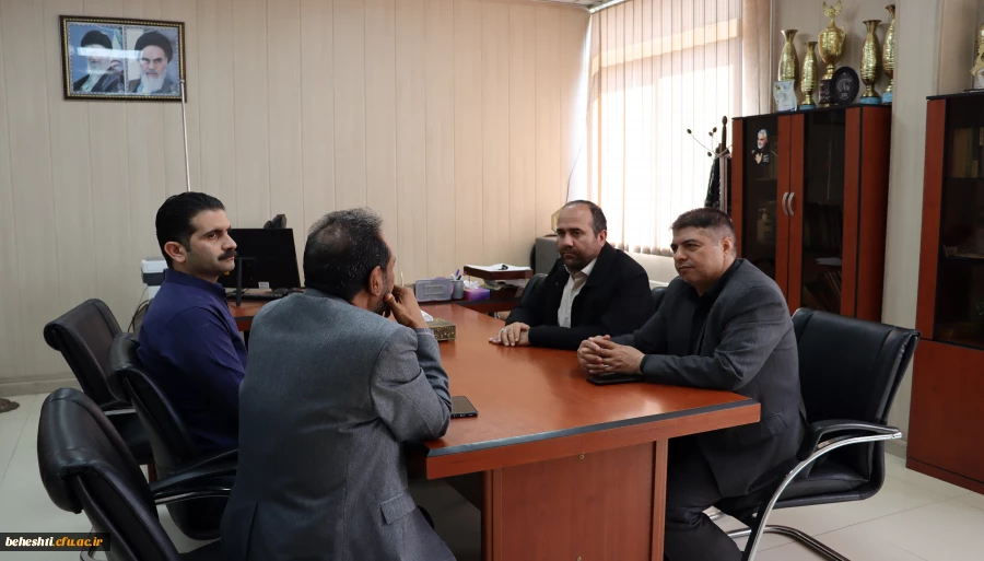 بازدید تیم حراست از حفاظت فیزیکی و دوربین های مرکز شهید بهشتی 2