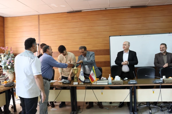 مراسم اهدای جوایز مسابقات ورزشی مرکز شهید بهشتی 5