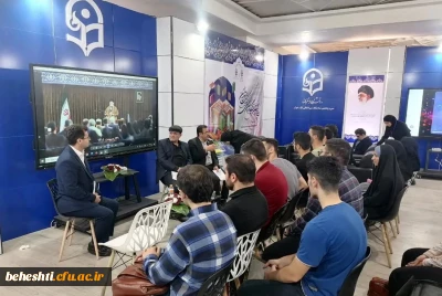 در مصلی امام (ره) برگزار گردید 

مراسم رونمایی از  کتاب طراحی فعالیت های خلاقانه عملی و آزمایشگاهی در آموزش شیمی نویسنده دکتر وحید امانی