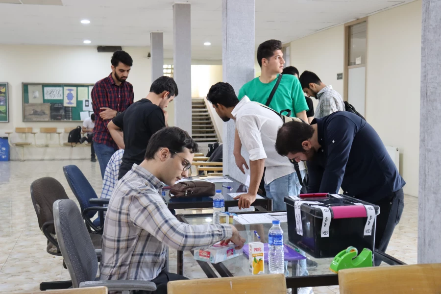 انتخابات شورای صنفی مرکز شهید بهشتی در حال برگزاری است 4