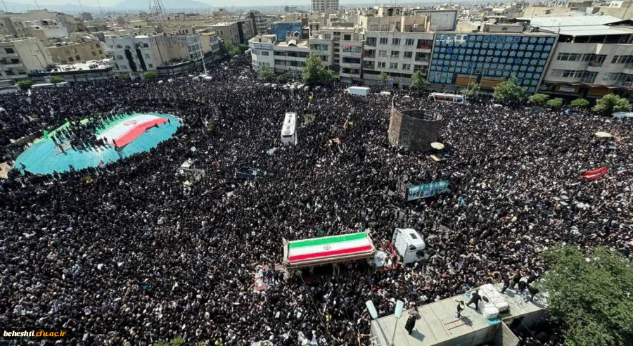 وداع با شکوه مردم با پیکر شهید سید ابراهیم رئیسی و همراهانش  3