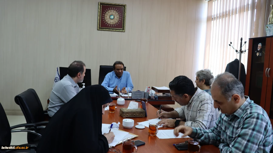 جلسه مدیران گروه با حضور معاونت استان 5