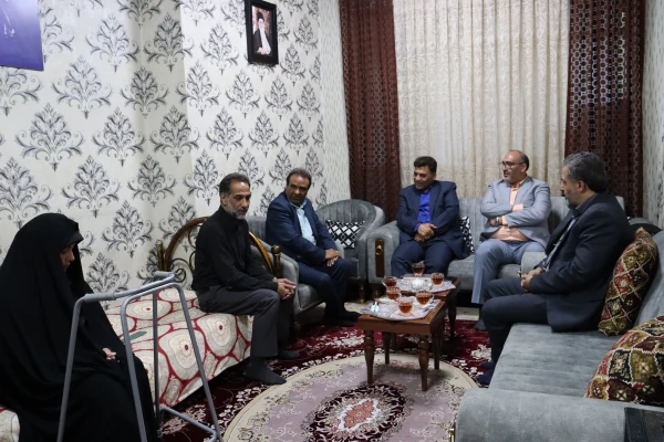 دیدار با خانواده شهید والا مقام مصطفی یوسفی 3