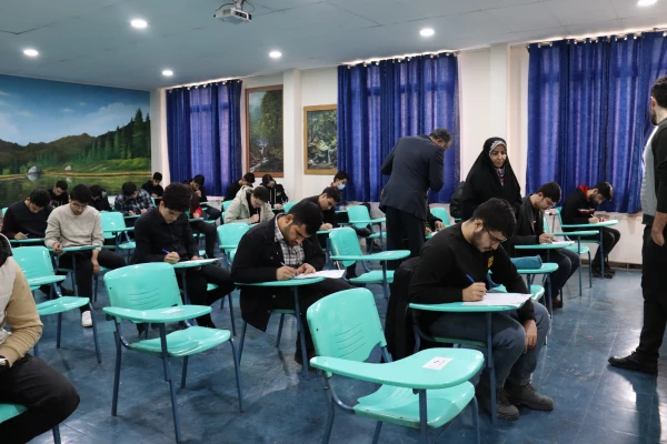 آغاز امتحانات پایان ترم سال تحصیلی4031  3