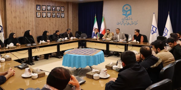 برگزاری جلسه شورای اداری مرکز 2