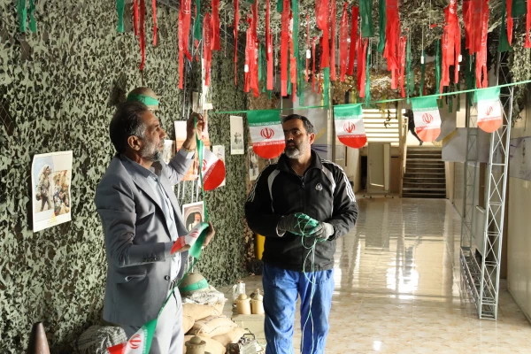 فضا سازی و آذین بندی مرکز به مناسبت دهه مبارک فجر 3