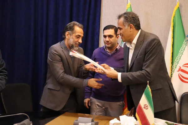 تقدیر و تشکر از همکاران شاهد و ایثارگر 3