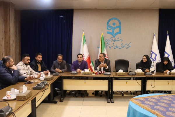 تقدیر و تشکر از همکاران شاهد و ایثارگر 4