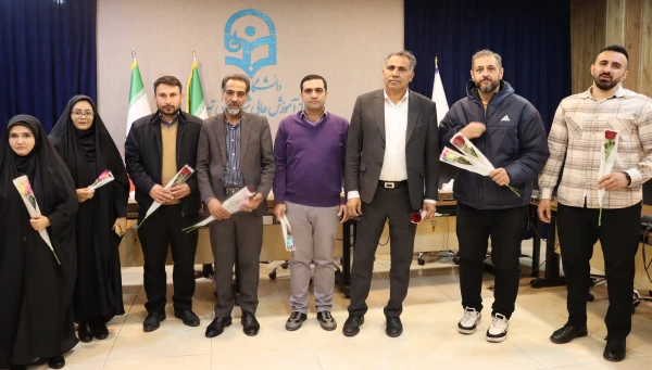 تقدیر و تشکر از همکاران شاهد و ایثارگر 5