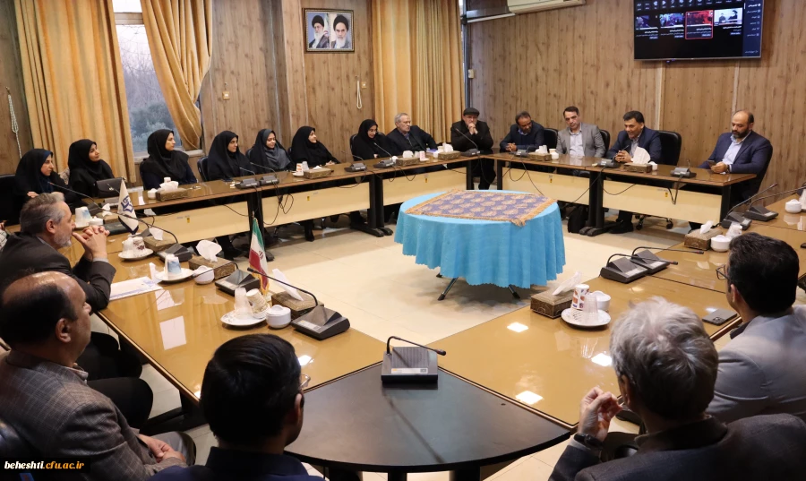 جلسه هم اندیشی رئیس دانشگاه فرهنگیان تهران با اساتید مرکز شهید بهشتی 2