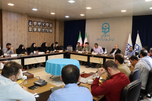 اولین جلسه شورای اداری مرکز در سال 1404 4