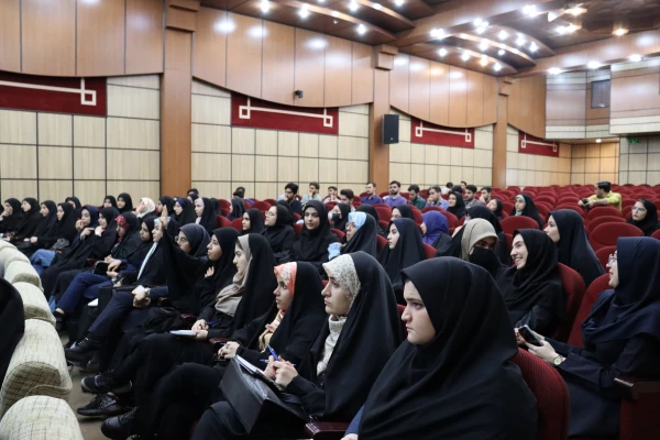 نشست توجیهی دانشجو معلمان راه یافته به مرحله استانی دوازدهمین جشنواره تدریس برتر 4