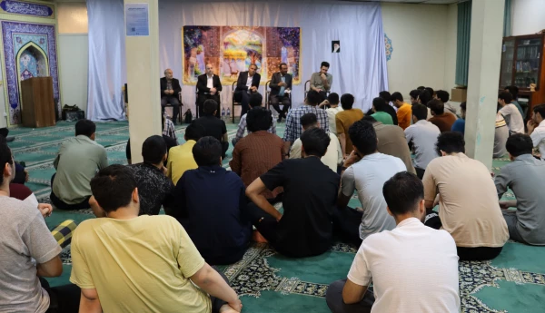 برگزاری جلسه پرسش و پاسخ مسئولین مرکز با دانشجومعلمان 2