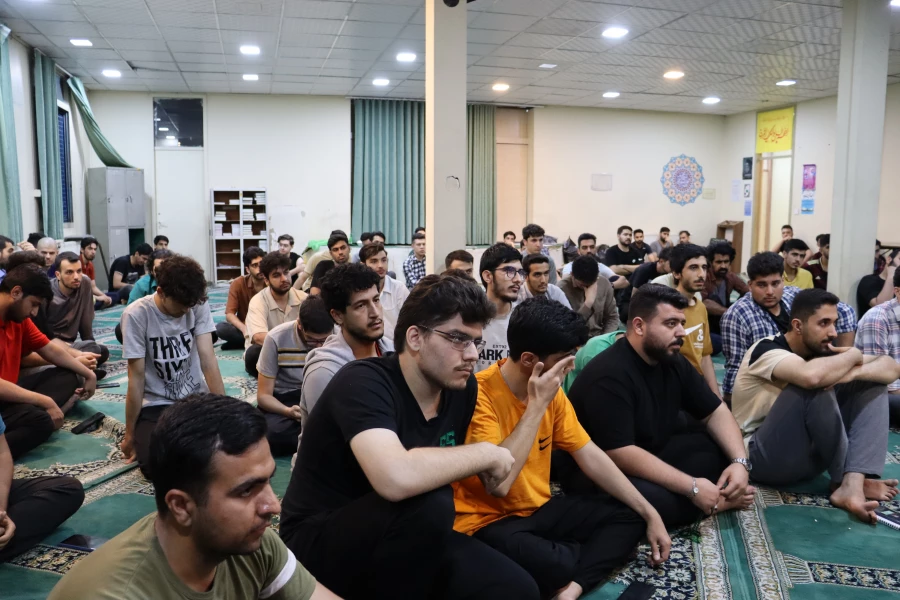 برگزاری جلسه پرسش و پاسخ مسئولین مرکز با دانشجومعلمان 7