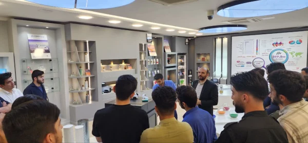 بازدید دانشجو معلمان از ستاد توسعه فناوری نانو 4