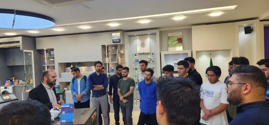 بازدید دانشجو معلمان از ستاد توسعه فناوری نانو 5