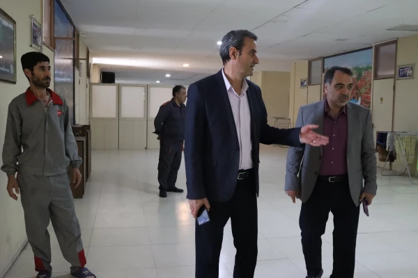 بازدید دکتر کامیاب از خوابگاه و امتحانات مرکز شهید بهشتی 2