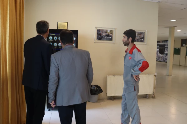 بازدید دکتر کامیاب از خوابگاه و امتحانات مرکز شهید بهشتی 5