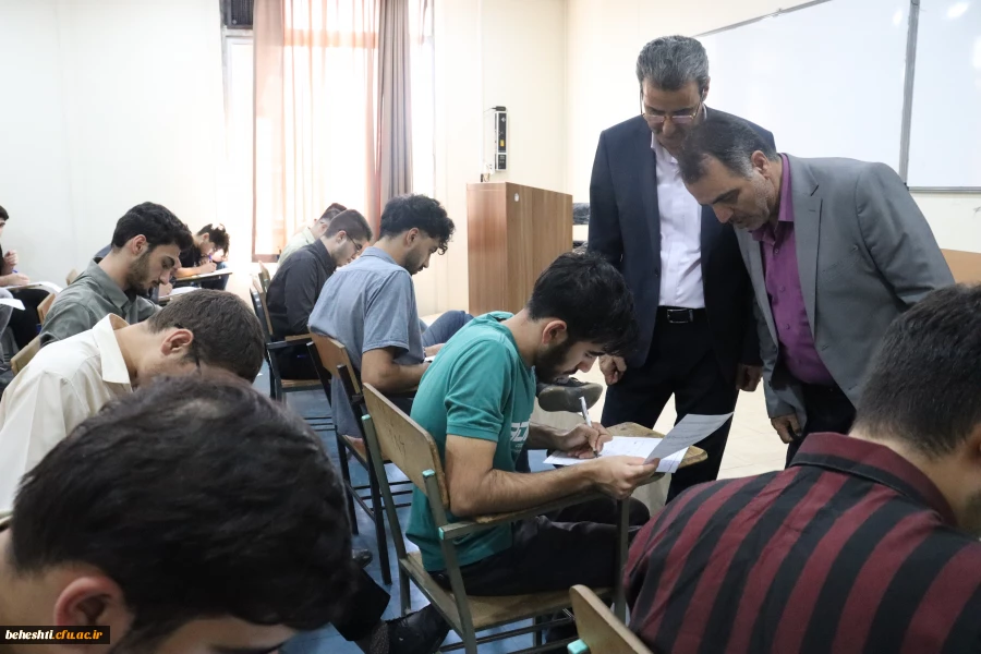 بازدید دکتر کامیاب از خوابگاه و امتحانات مرکز شهید بهشتی 6