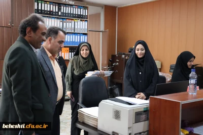 در مرکز بهشتی

حضور دکتر بازوبندی در جمع مسئولان آموزش و تقدیر و تشکر از آنها 