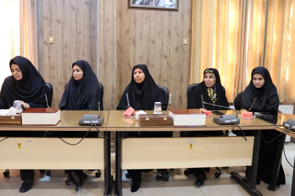  برگزاری جلسه شورای اداری در خصوص ساختار جدید دانشگاه 3