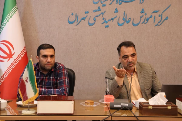  برگزاری جلسه شورای اداری در خصوص ساختار جدید دانشگاه 7